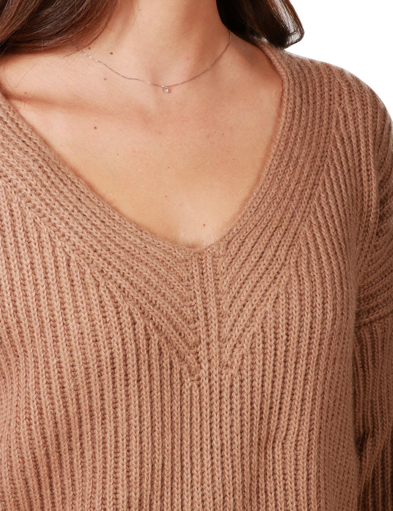 MAGLIONE DONNA PINKO KORAT BEIGE CON SCOLLO A V E SPACCO AL FONDO MANICA IN MAGLIA COSTE DI MISTO MOHAIR