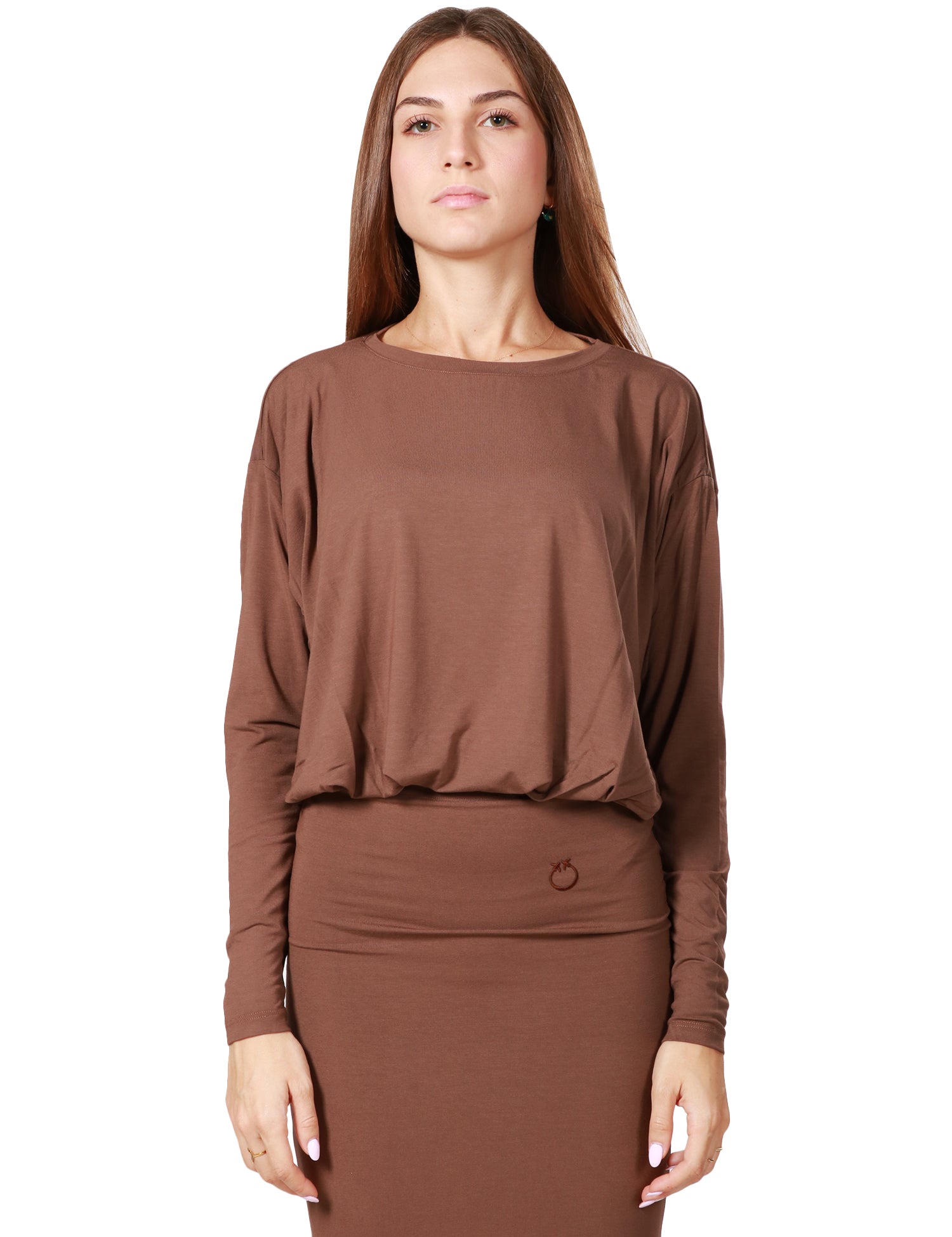 MAGLIA DONNA PINKO TERRA A MANICA LUNGA ADERENTE CON SCOLLO TONDO E VOLUME MORBIDO CON EFFETTO DRAPPEGGIATO IN JERSEY FLUIDO DI VISCOSA STRETCH